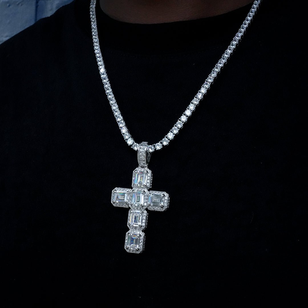 Iced Aaa Cz Rock Sugar Cross Pendant ZUU KING