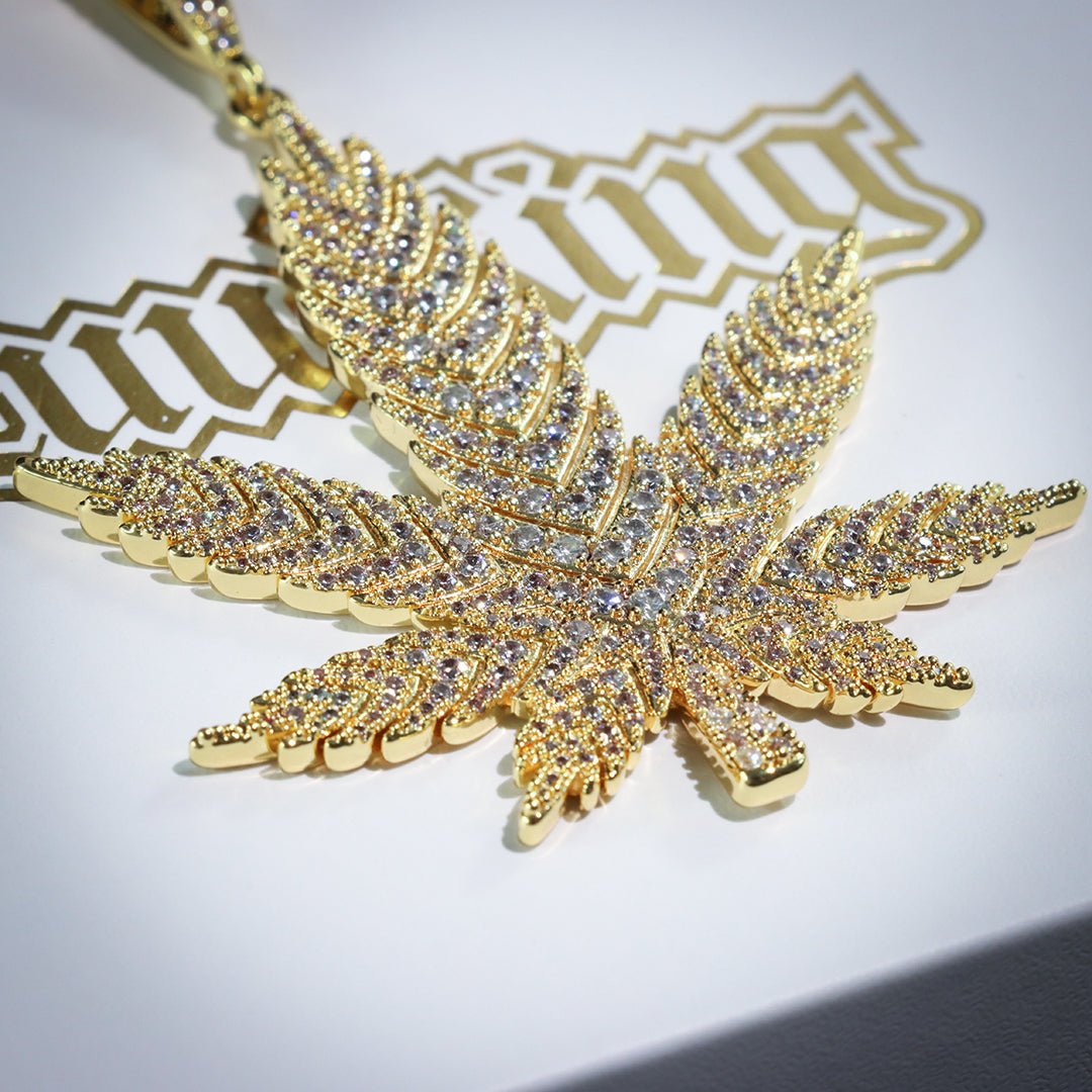 Iced Solid Big Leaf Pendant ZUU KING