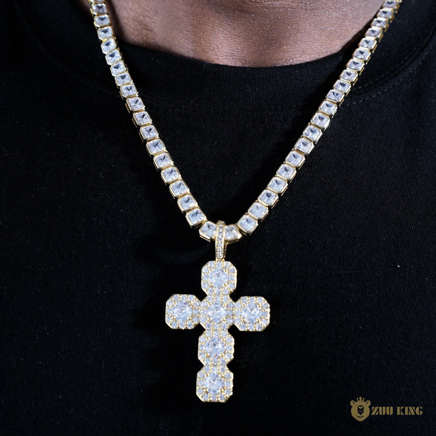 Round Diamond Cross Pendant ZUU KING