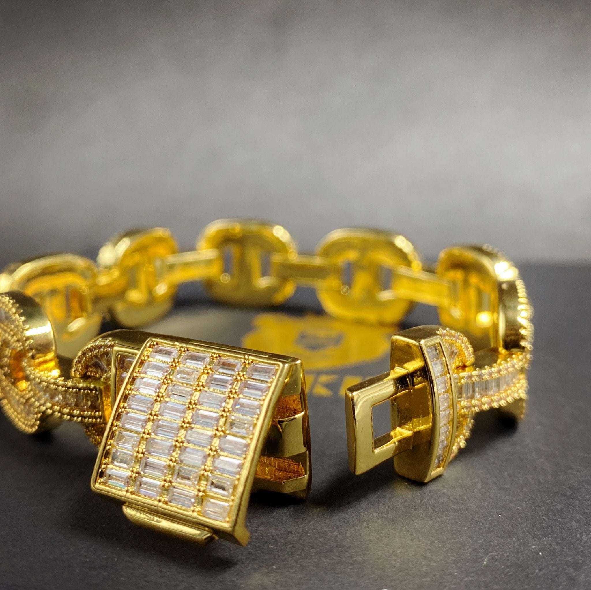 15mm New Iced Splicing Cuban Bracelet In 18k Gold ZUU KING