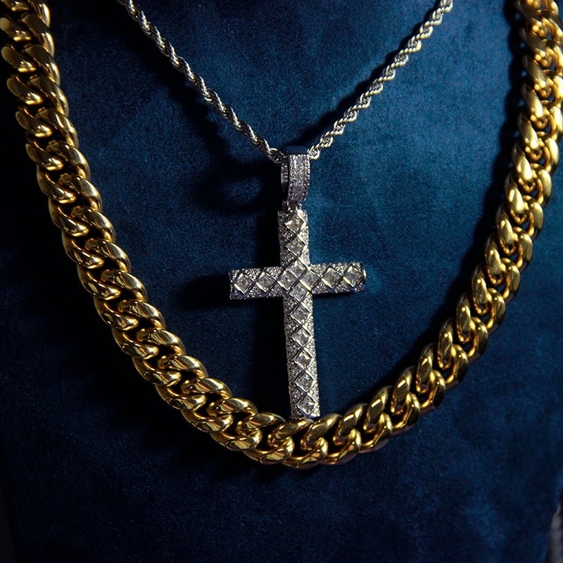 2022 New Iced Cross Pendant ZUU KING