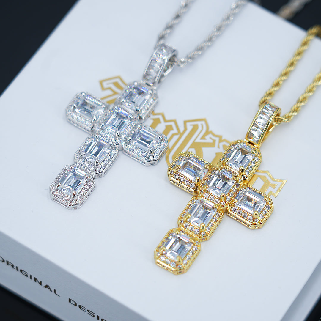 Iced Aaa Cz Rock Sugar Cross Pendant ZUU KING