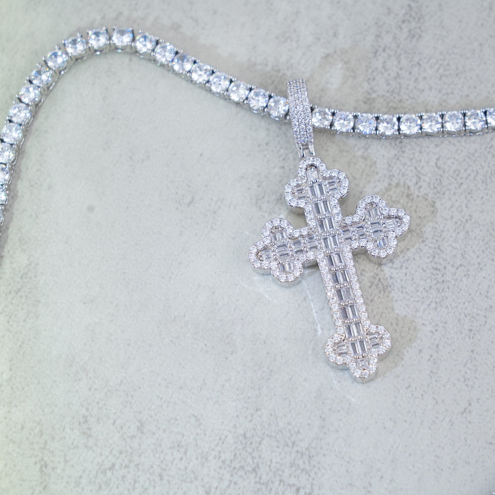 Elegant Cross Pendant ZUU KING