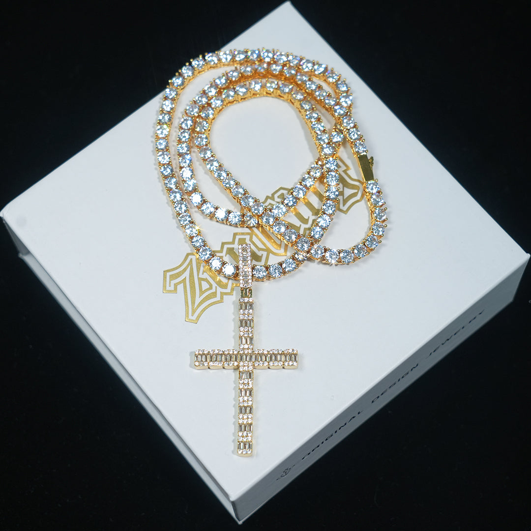 Iced Slim Cross Pendant ZUU KING