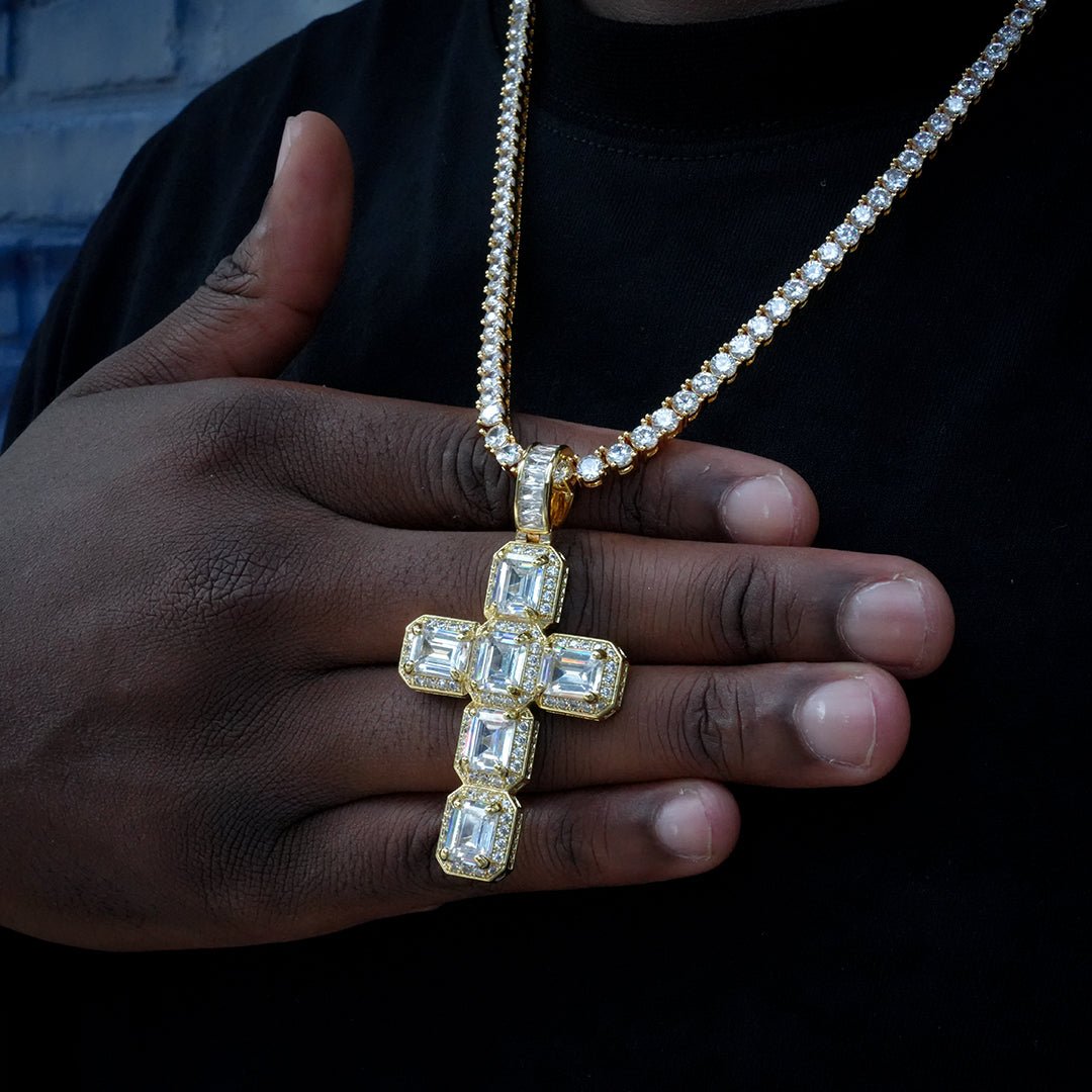 Iced Aaa Cz Rock Sugar Cross Pendant ZUU KING