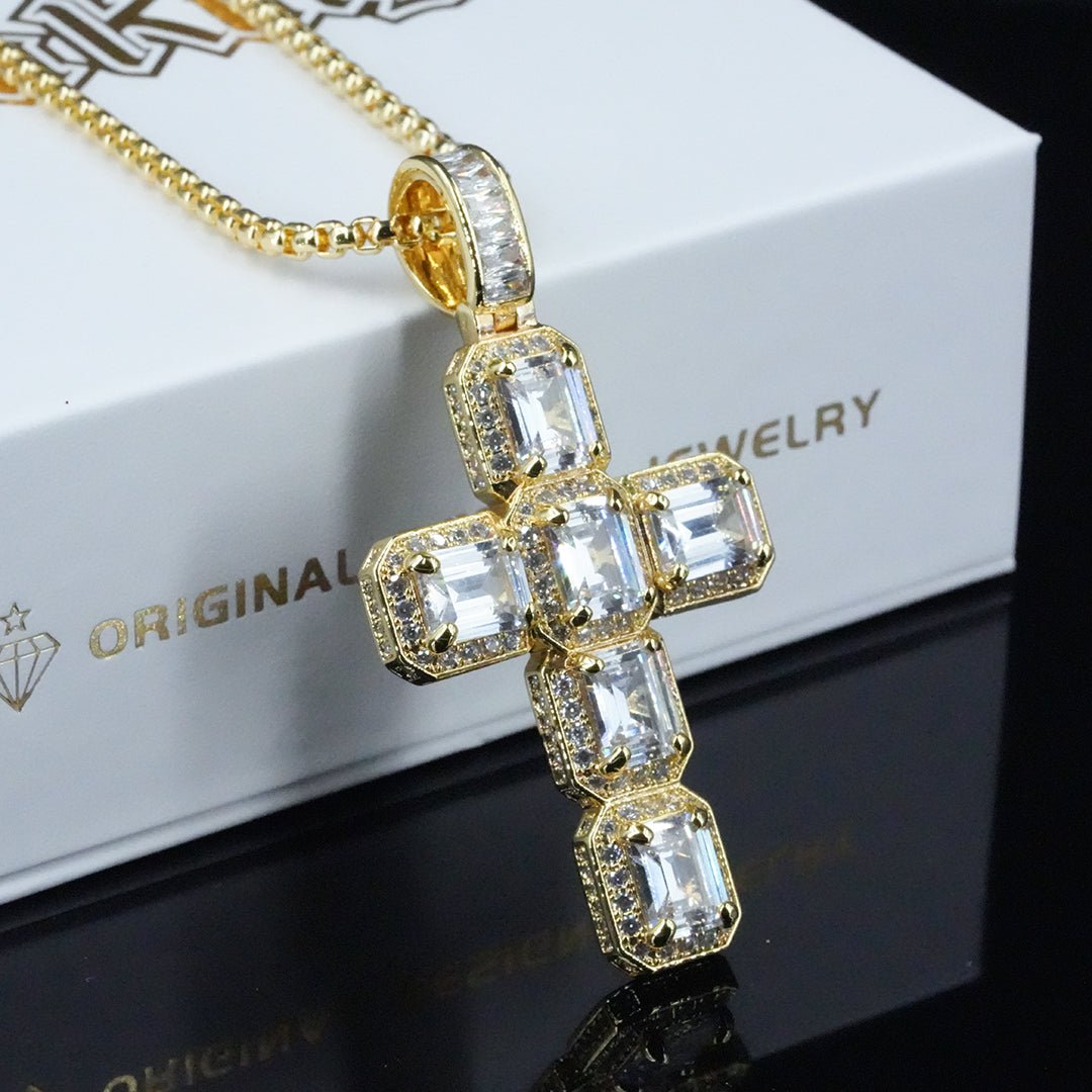 Iced Aaa Cz Rock Sugar Cross Pendant ZUU KING