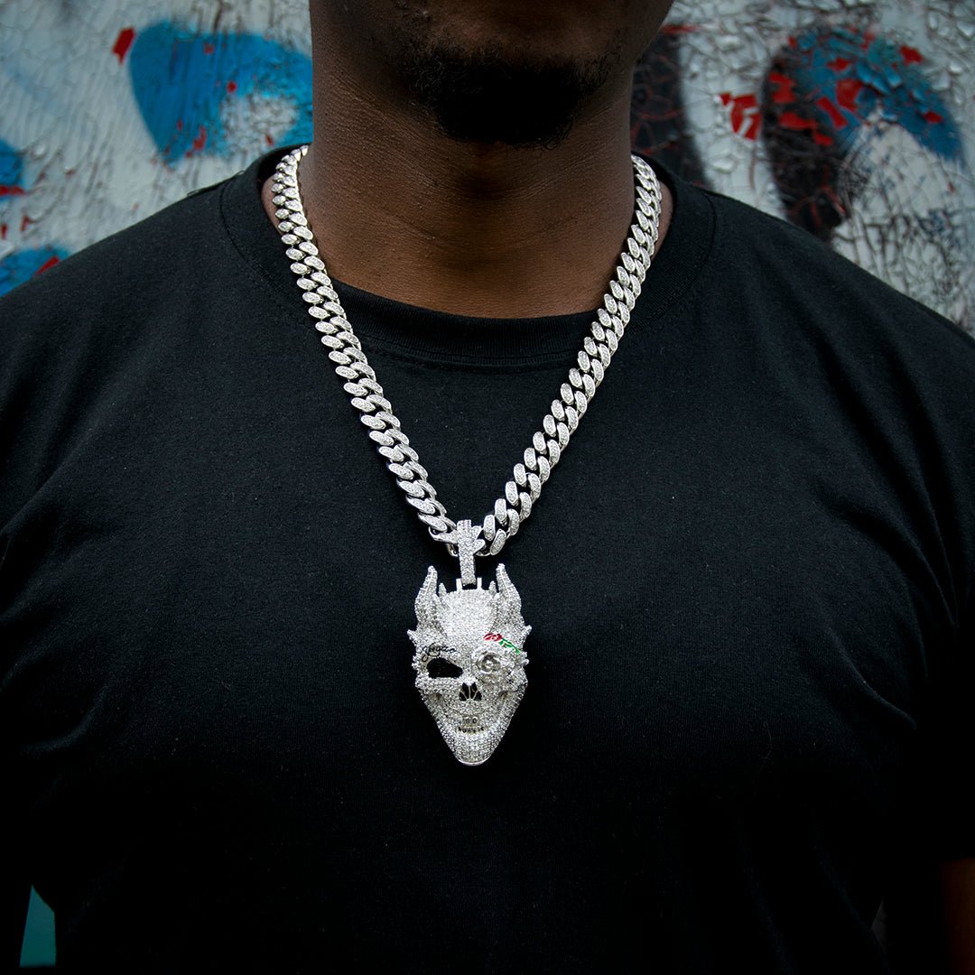 Iced Large Skull Pendant ZUU KING