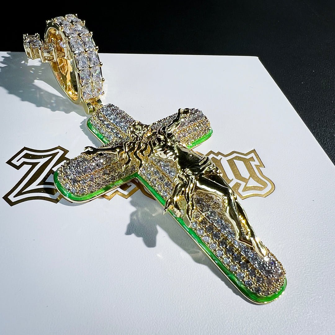 Iced Luminous Cross Jesus Pendant ZUU KING