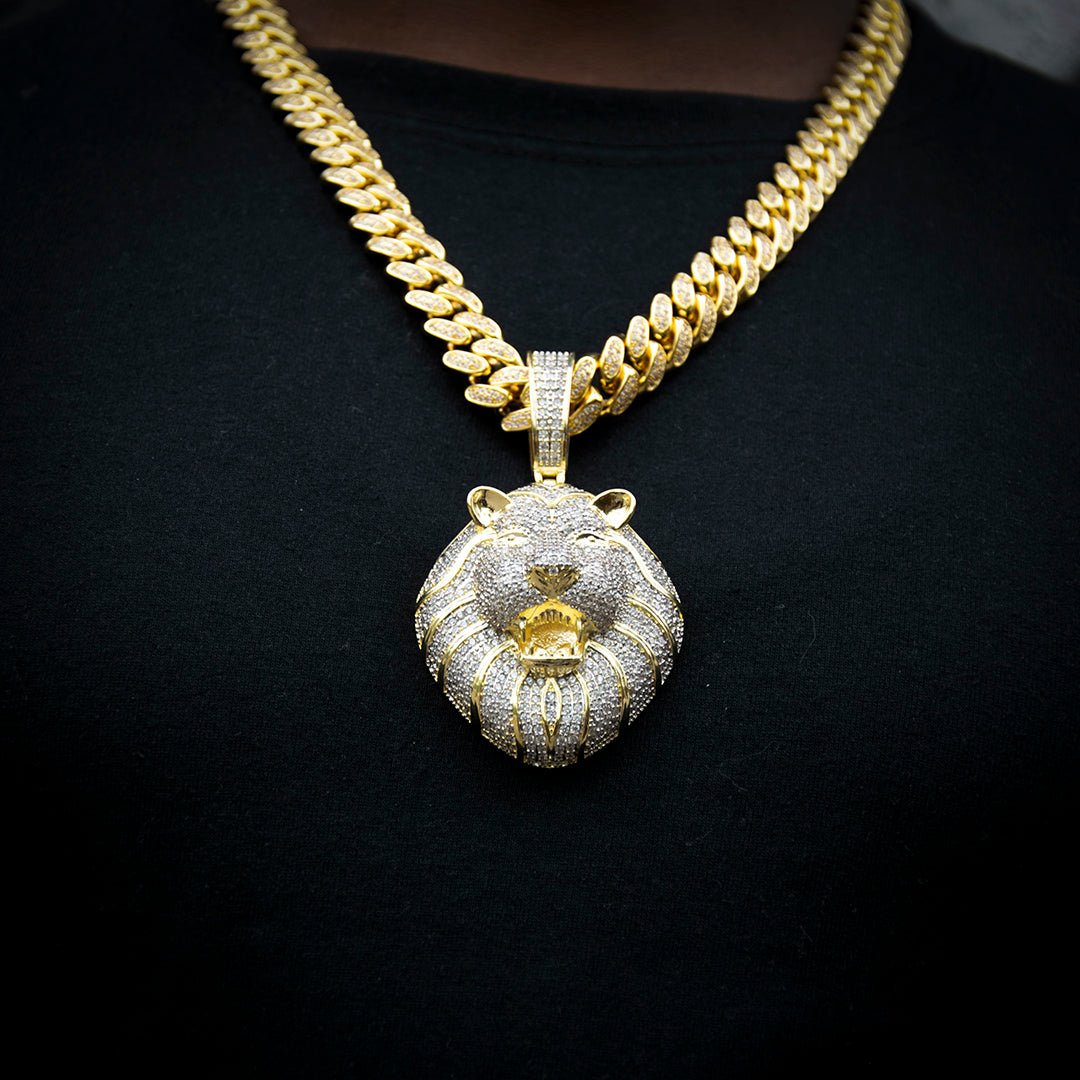 Iced Roaring Lion Pendant ZUU KING